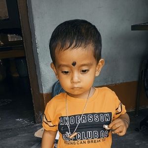 Meet your Posher, Sumitra